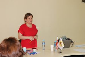 ტრენინგი თემაზე – „პროდუქტიულობა სამუშაო სივრცეში“.